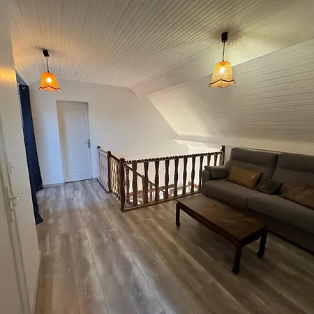 Maison Individuelle, 100m2, 3 Chambres, Jardin Clos *